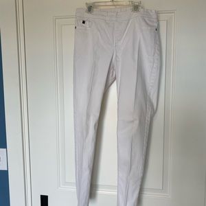 2 pair Jordache skinny jeans